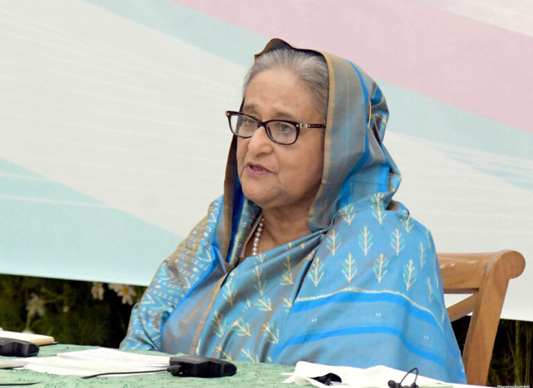 টিসিবির বিক্রয় কার্যক্রমের কারণে নিত্যপ্রয়োজনীয় পণ্যের দাম কমেছে