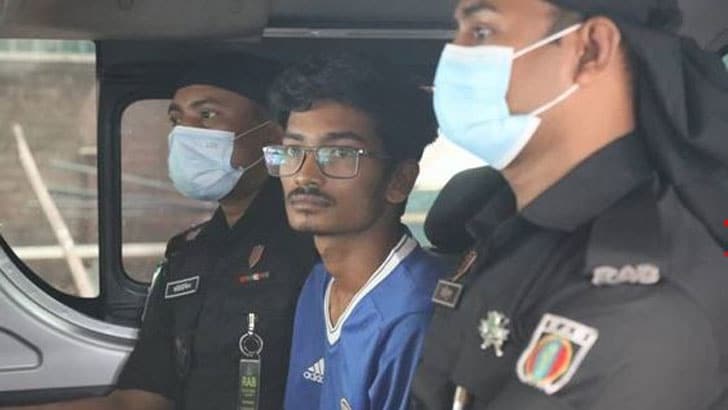 জিতুর আমলনামা, অল্প বয়সে বেপরোয়া, বয়স নিয়ে লুকোচুরি !