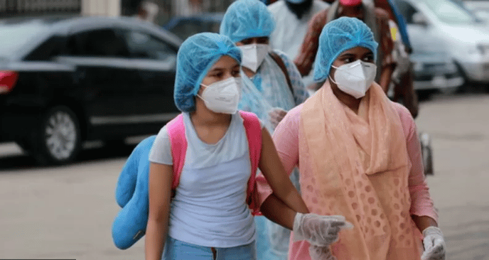 মাস্ক পরা বাধ্যতামূলক