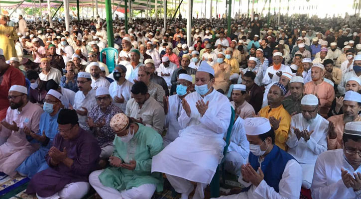 চট্টগ্রামে উদযাপিত হচ্ছে পবিত্র ঈদুল আজহা