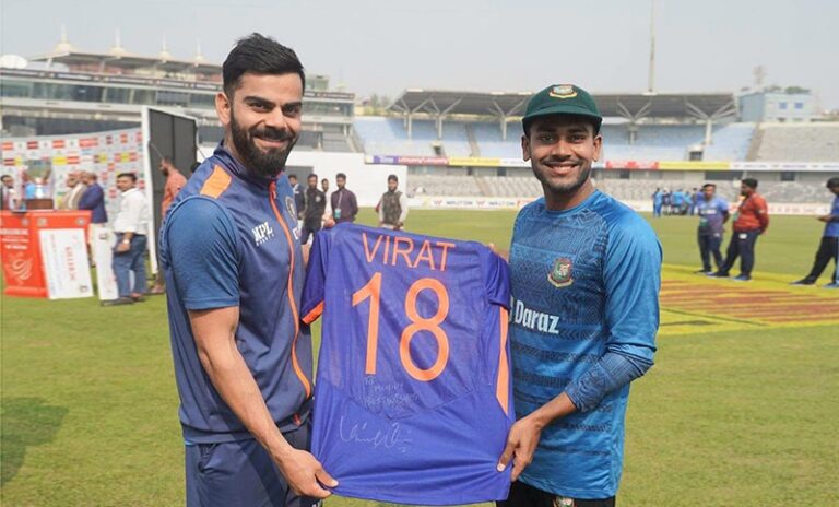 মিরাজকে কোহলির উপহার !