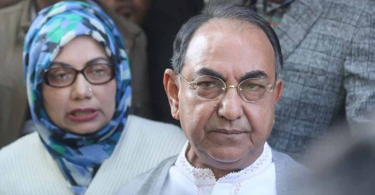 ছেলেমেয়েদের রক্তের বিনিময়ে ওরা চট করে নেতা হয়েছে : মির্জা আব্বাস