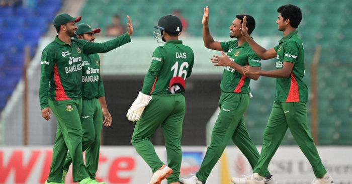 লিটন-সাকিবের রেকর্ডের দিনে সিরিজ জয়