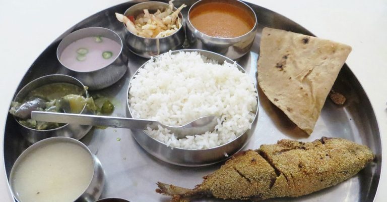ভাতের সঙ্গে যেসব খাবার খাওয়া উচিত নয়