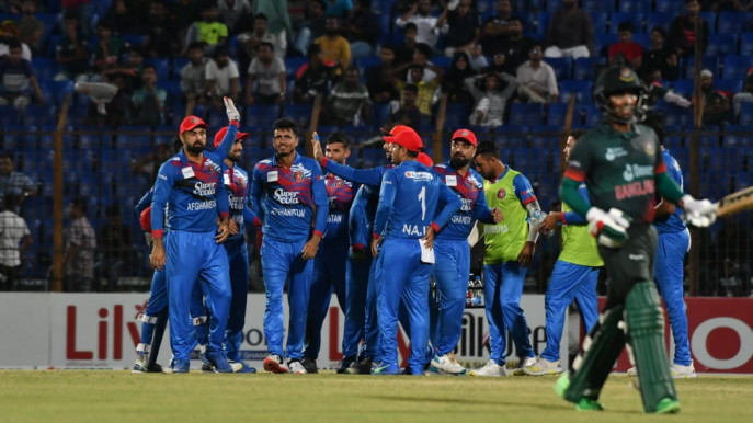 ১৪২ রানে হেরে সিরিজ হারল বাংলাদেশ