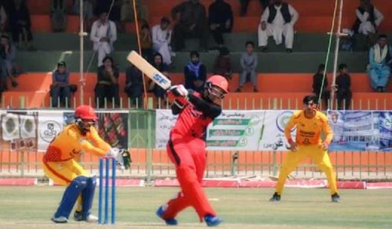 এক ওভারেই ৪৮ রান, আফগান ব্যাটারের অবিশ্বাস্য রেকর্ড