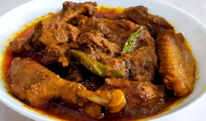 ঠান্ডা মৌসুমে পাতে রাখুন হাঁসের মাংস ভুনা, রইলো রেসিপি