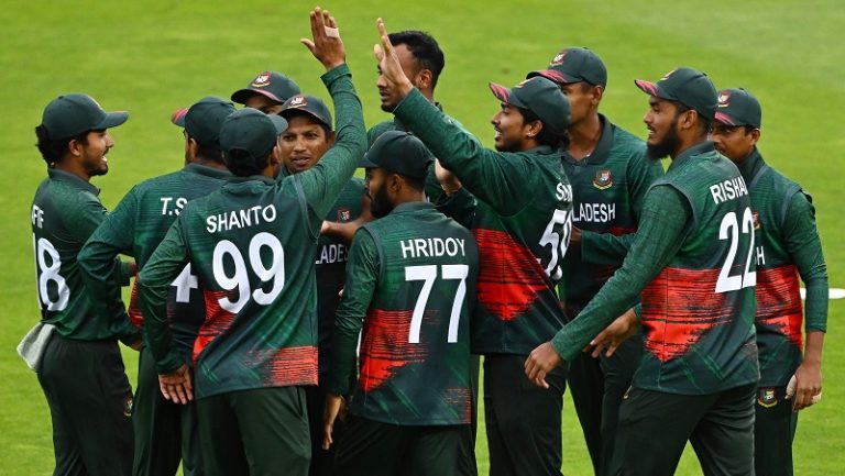 নিউজিল্যান্ডকে প্রথমবার তাদের মাঠে টি-২০তে হারাল বাংলাদেশ