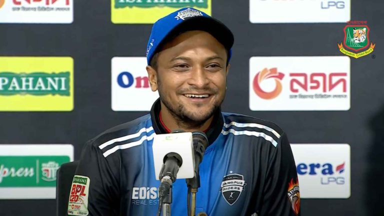 সাকিব কেন আবারও আলোচনায়