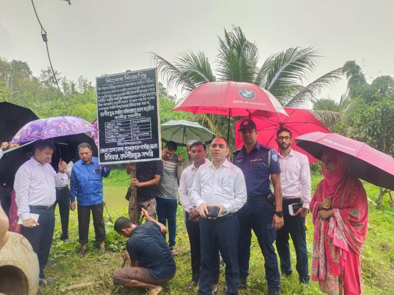 বান্দরবানে জেলা প্রশাসন বুঝে নিলো বেনজীরের সম্পত্তি