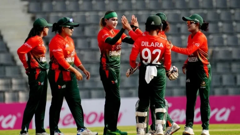 বেতন বাড়ছে নারী ক্রিকেটারদের, কে কত পাচ্ছেন?