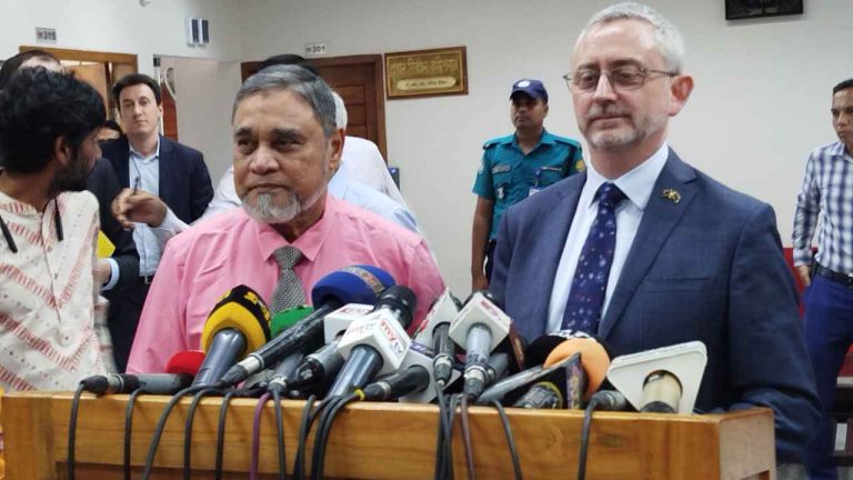 সংবিধান পরিবর্তন না হওয়া পর্যন্ত আগের পদ্ধতিতেই নির্বাচন হবে: সিইসি