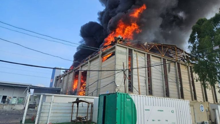 ইরানে ইসরাইল ও যুক্তরাষ্ট্রের হামলায় শিশু শিক্ষার্থী নিহত বেড়ে ২৪