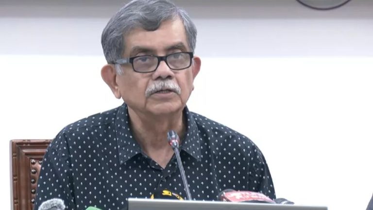 নিজে থেকে পদত্যাগের অভিপ্রায় নেই, তবে সরকার বললে চলে যাব: শিক্ষা উপদেষ্টা