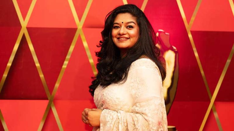 শান্ত সুরে এলিটা করিম