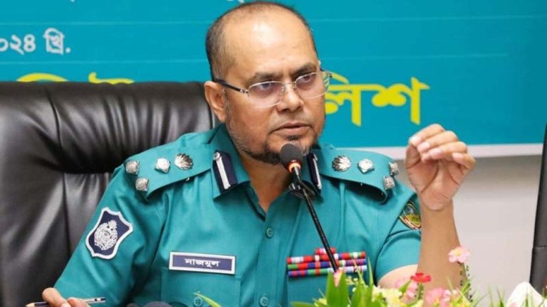 সড়ক বন্ধ করে প্রটোকল, জিএমপি কমিশনারকে শোকজ