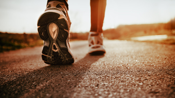 দ্রুতগতিতে মাত্র ১৫ মিনিট হাঁটলেই বাড়বে আয়ু: গবেষণা