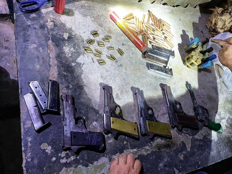 রাউজানে বিপুল পরিমাণ বিদেশি অস্ত্র-গুলি উদ্ধার, আটক ৩