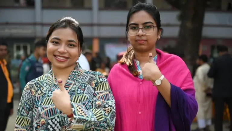 এবারের নির্বাচনে কারা প্রার্থী হতে বা ভোট দিতে পারবেন না