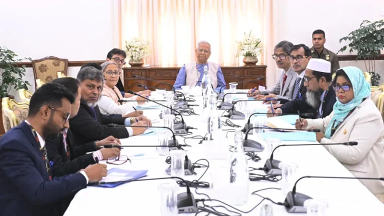 গভীর সমুদ্রে গবেষণা ও সমস্যা চিহ্নিত করতে গুরুত্বারোপ প্রধান উপদেষ্টার