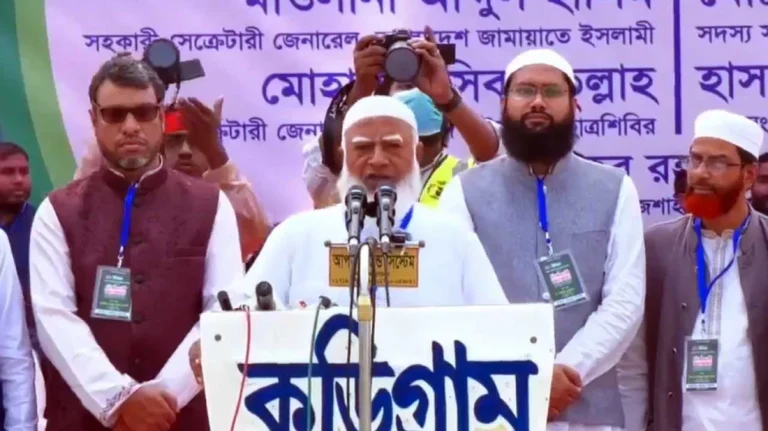 ‘যুবকদের হাতে বেকার ভাতা নয়, দেশ গড়ার হাতিয়ার তুলে দেব’