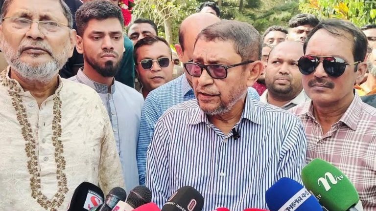 মানুষকে ডাক্তারের পেছনে ঘুরতে হবে না, ডাক্তার মানুষের পেছনে ঘুরবে
