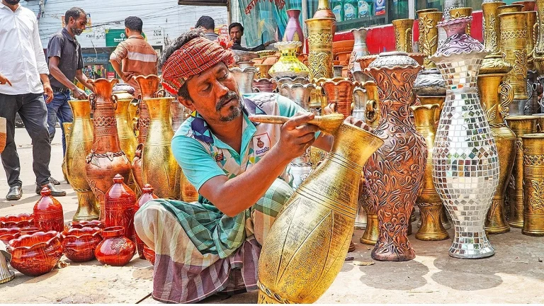 চট্টগ্রামের ঐতিহ্যবাহী জব্বারের বলীখেলা শুরু