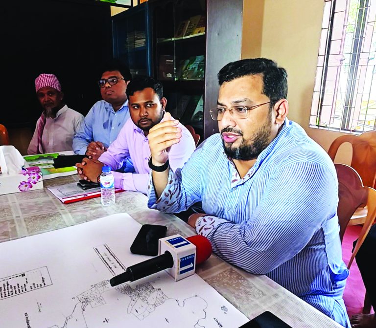হাটহাজারীতে প্রাথমিক বিদ্যালয়কে ডিজিটাল রূপান্তরে পাইলট প্রকল্প উপস্থাপন