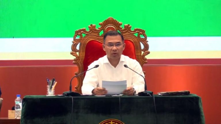 সশস্ত্র বাহিনী কোনো ব্যক্তি, দল বা পরিবারের সম্পদ নয়: প্রধানমন্ত্রী
