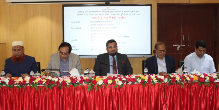 ভূমি খাতে দুর্নীতির বিরুদ্ধে কঠোর হুঁশিয়ারি দিলেন প্রতিমন্ত্রী মীর হেলাল