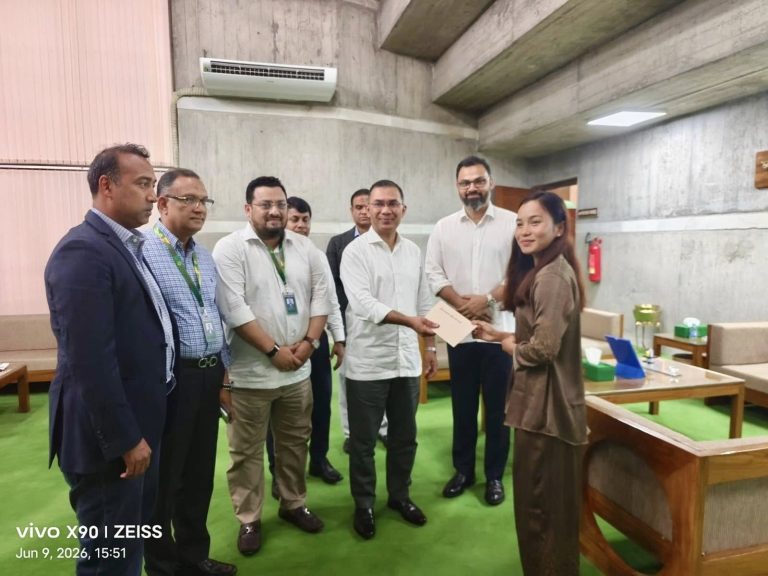 ফুটবলার ঋতুপর্ণার গৃহ নির্মাণে আর্থিক অনুদান দিলেন প্রধানমন্ত্রী