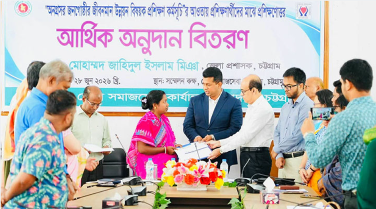 বড় স্বপ্ন বাস্তবায়নে কঠোর পরিশ্রম করতে হবে: জেলা প্রশাসক