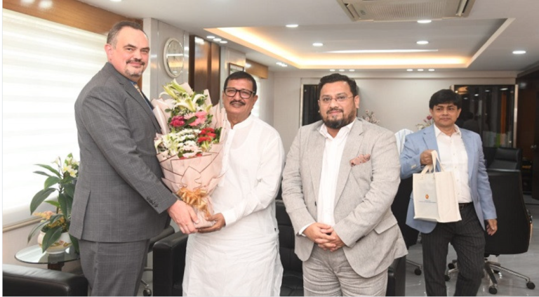 ভূমিমন্ত্রী-প্রতিমন্ত্রীর সঙ্গে মার্কিন রাষ্ট্রদূতের সৌজন্য সাক্ষাৎ