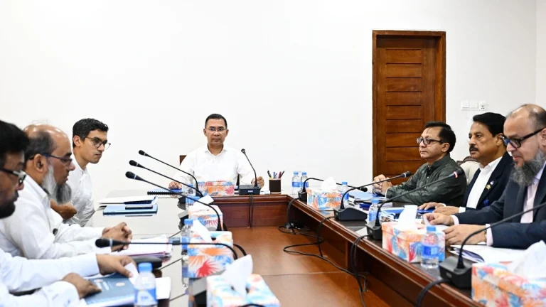 বন্ধ কল-কারখানায় বিনিয়োগ আকৃষ্টে ‘রোড শো’ করবে সরকার