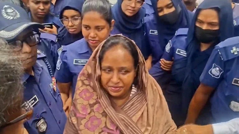 আদালতে ব্যক্তিগত হাজিরা থেকে সাবেক মেয়র আইভীর অব্যাহতি