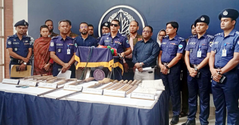 পাহাড়ে অস্ত্রের ভাণ্ডার, অভিযানে ২ জন গ্রেপ্তার