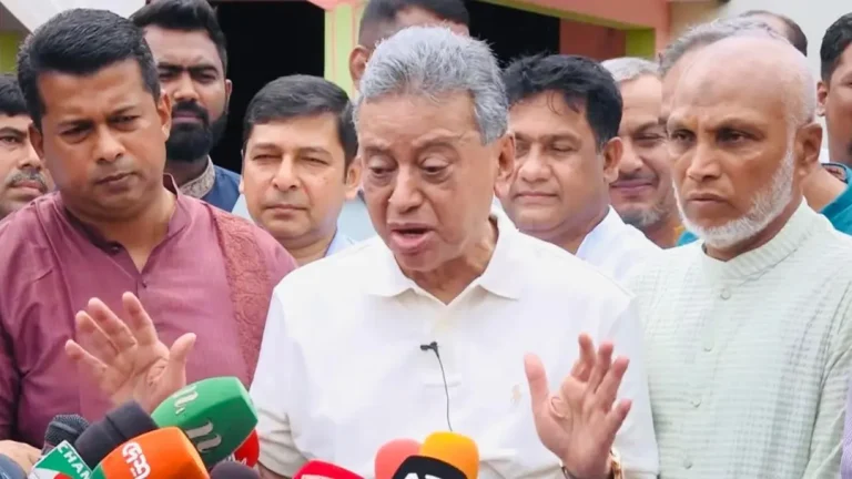 বন্যার্তদের পুনর্বাসন না হওয়া পর্যন্ত পাশে থাকবে সরকার : অর্থমন্ত্রী