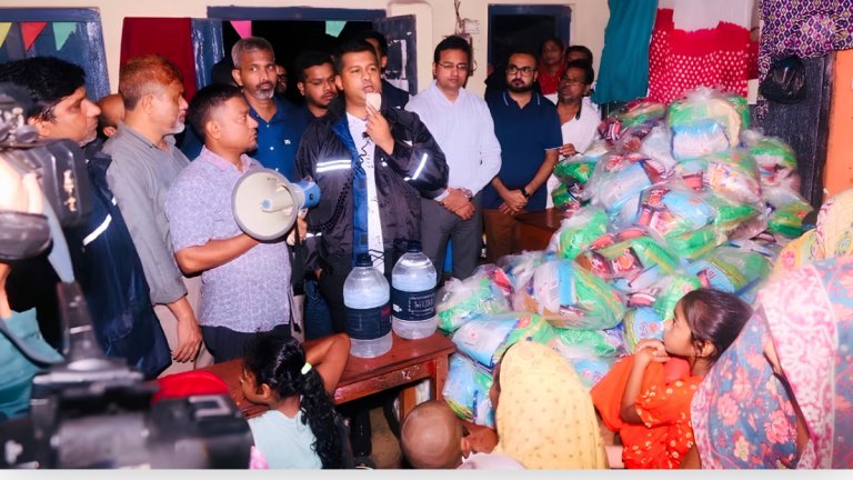 ‘প্রাণ আগে, ঘর পরে’ মানুষের নিরাপত্তাই সবার আগে : চট্টগ্রামের ডিসি