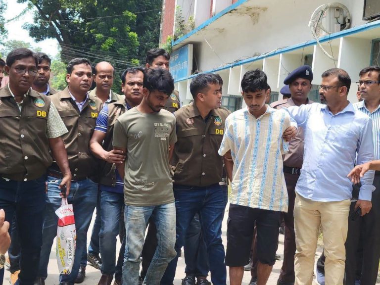 রংপুরে চার খুনের নেপথ্যে মাদকসেবীরা, বলছে পুলিশ