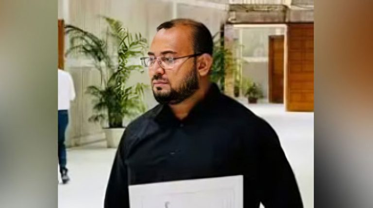 জামায়াত এমপির সেই পিএসের বিরুদ্ধে চাঁদাবাজির মামলা প্রবাসীর
