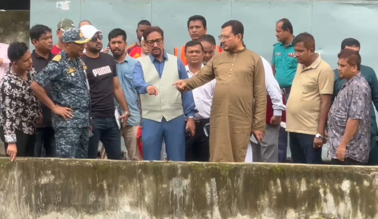 জলাবদ্ধতামুক্ত চট্টগ্রাম গড়তে খালগুলোর প্রবাহ সচল রাখাই আমাদের অঙ্গীকার : মেয়র ডা. শাহাদাত