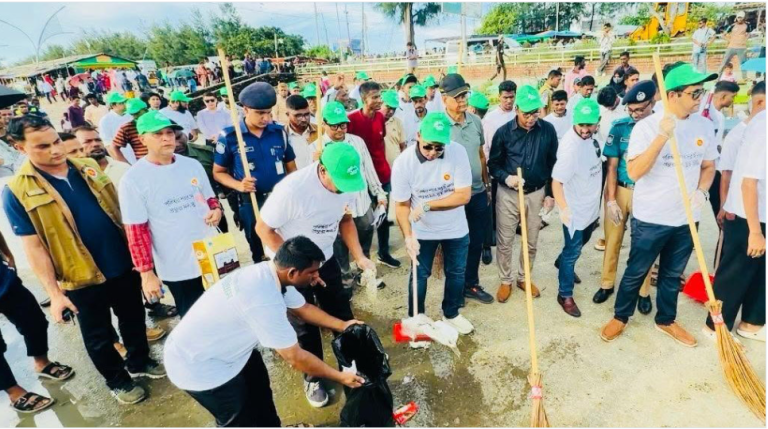 সকলকে সঙ্গে নিয়ে পতেঙ্গা সৈকতের পরিবেশ রক্ষা করতে হবে : ডিসি