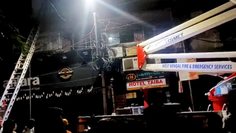 কলকাতায় নিহতদের ৫ জন বাংলাদেশি, ৪ জন একই পরিবারের