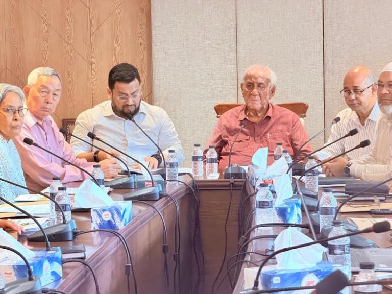 পার্বত্য চট্টগ্রামের মানুষের ভাগ্য পরিবর্তনে প্রধানমন্ত্রী অত্যন্ত আগ্রহী: মীর হেলাল