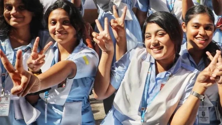 এসএসসি-সমমান পরীক্ষার ফল প্রকাশ, পাস ৬২.২৫ শতাংশ