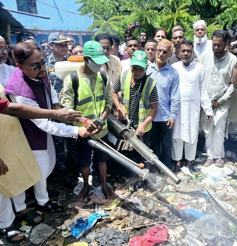 ডেঙ্গু নিয়ন্ত্রণে সবাইকে সচেতন হতে হবে: মেয়র ডা. শাহাদাত