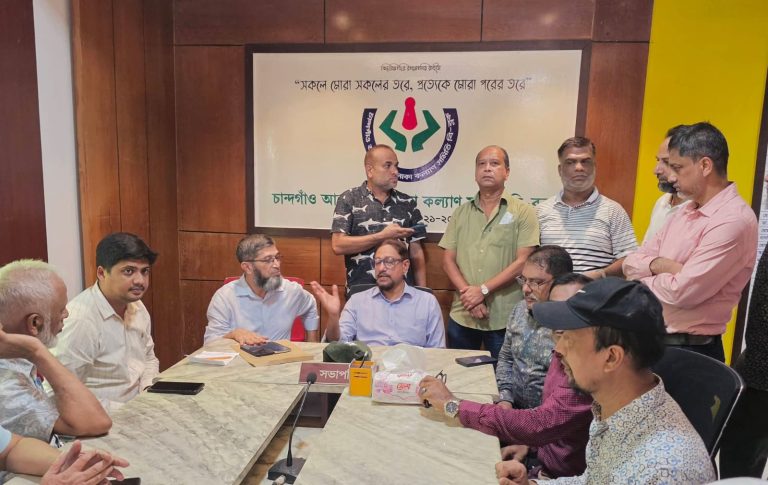 আবাসিক এলাকাগুলোর সড়ক নির্মাণ ও সংস্কারে গুরুত্ব দিচ্ছে চসিক: মেয়র ডা. শাহাদাত