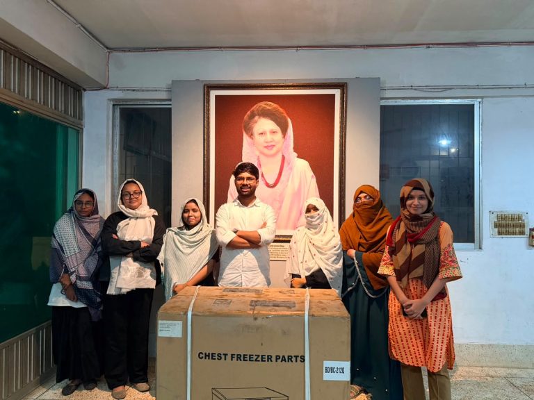 প্রতিমন্ত্রী মীর হেলালের উদ্যোগ, চবির পাঁচ নারী হল পেল পাঁচ  ডিপ ফ্রিজ