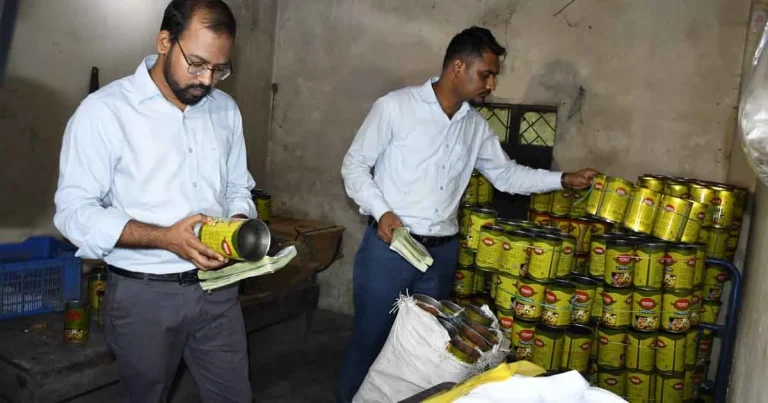 চট্টগ্রামে নকল ঘি বিক্রি,  ২ লাখ টাকা জরিমানা